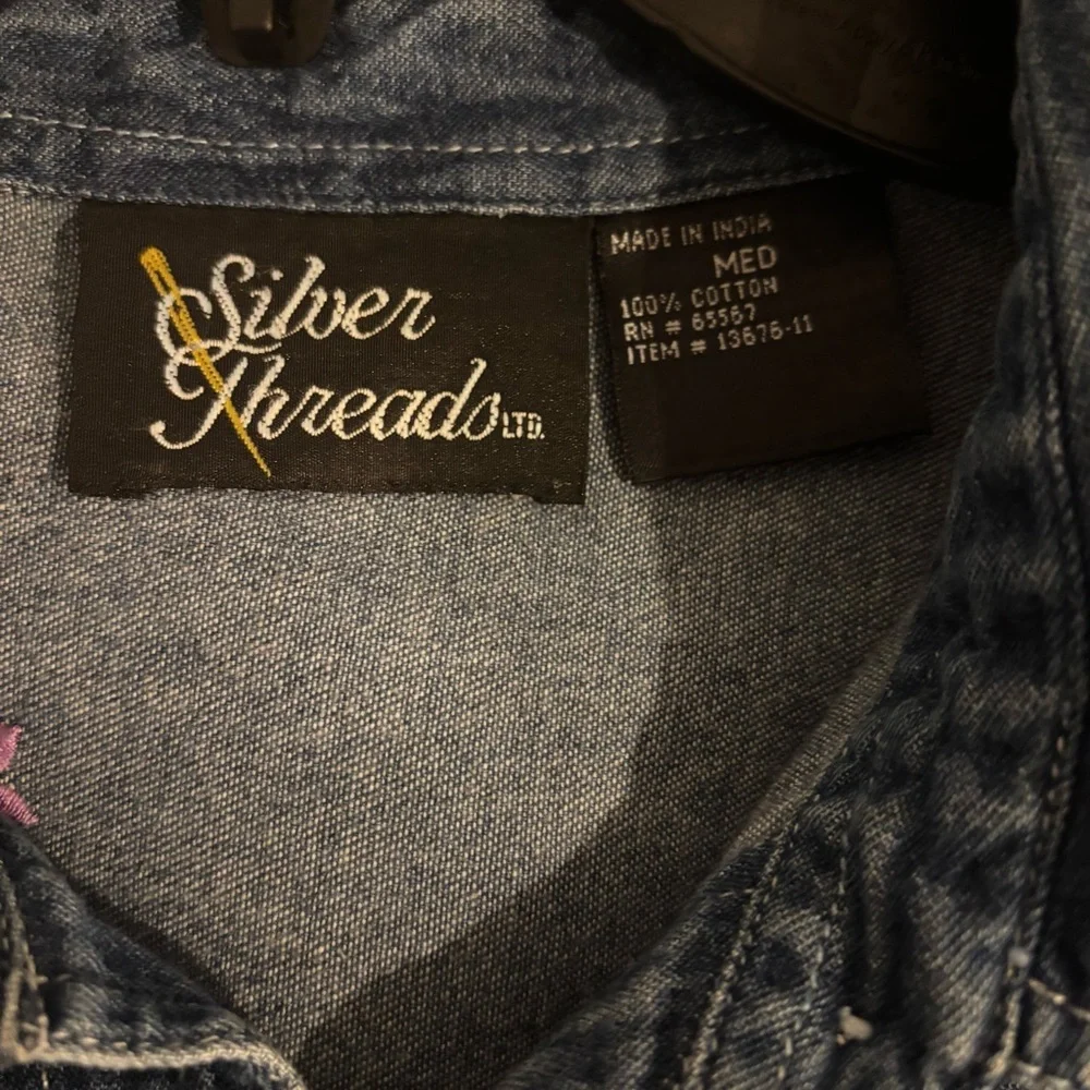 Silver Threads denim embroidered shirt size medium vintage 90s - Picture 3 of 3